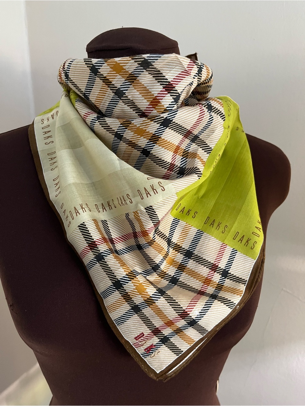 Vintage DAKS LONDON Scarf